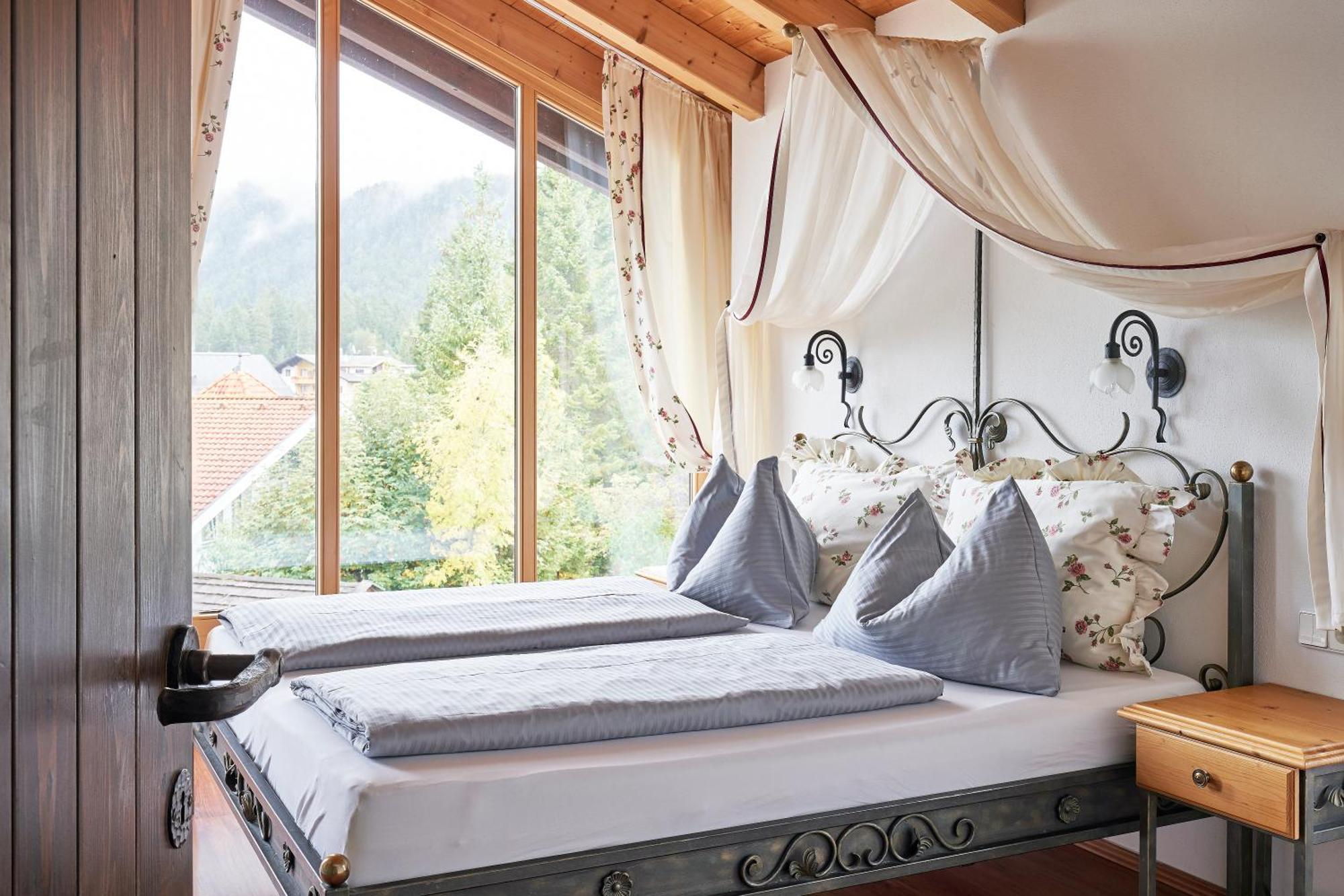 Rosamunde Apartments Leutasch Szoba fotó