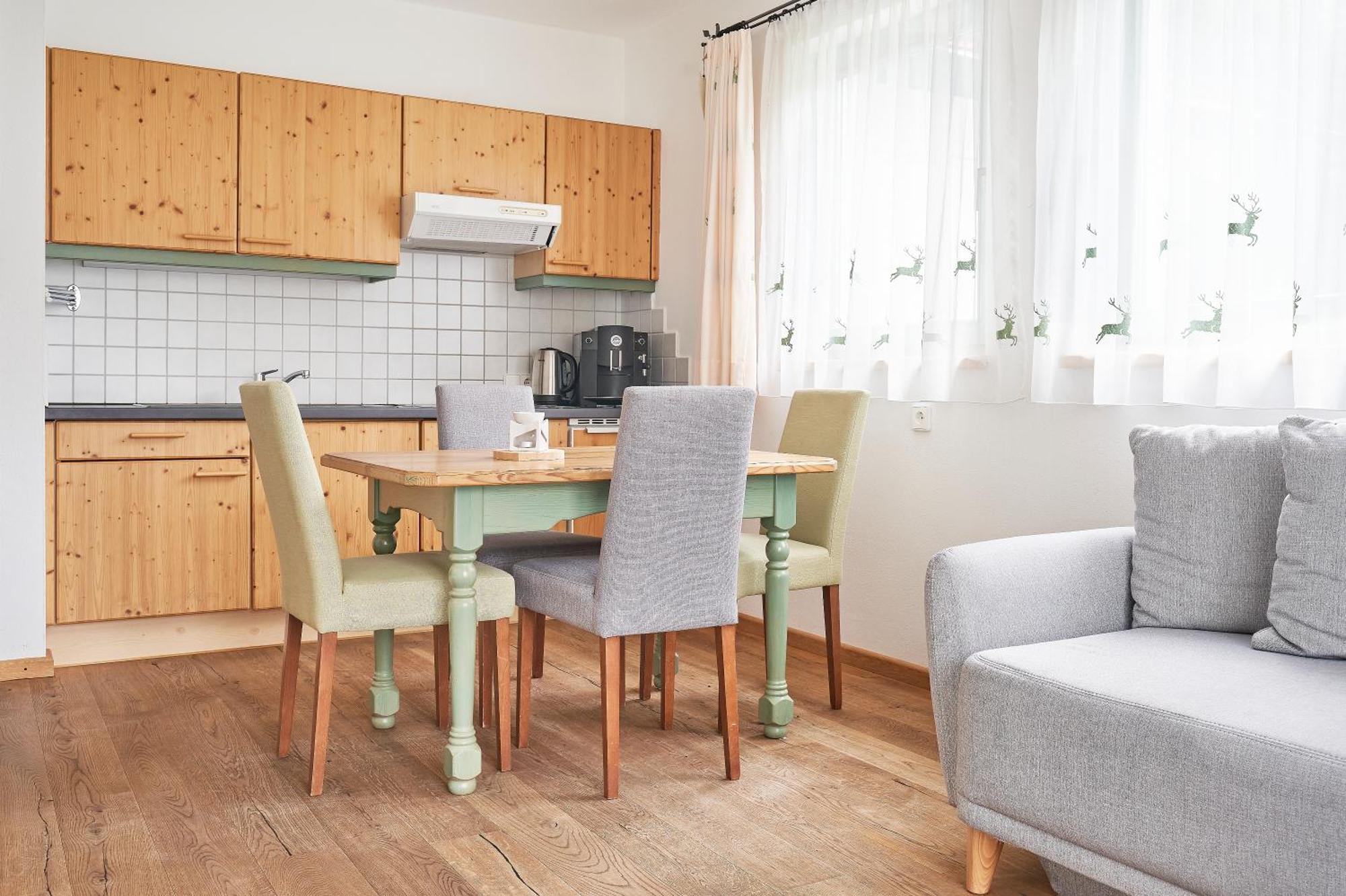 Rosamunde Apartments Leutasch Szoba fotó
